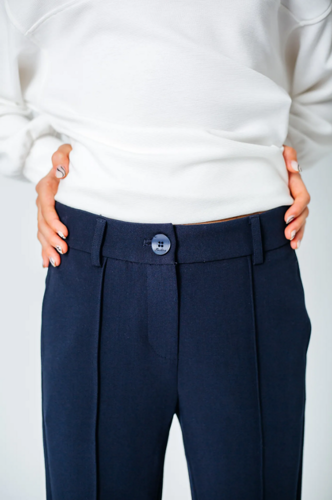 63849К Брюки швейка клеш Deloras